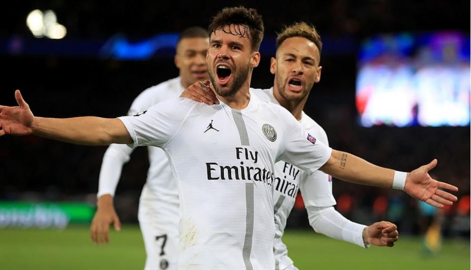 爱游戏体育-包含内马尔在利物浦比赛中败北，赛事规则更新引发热议！的词条